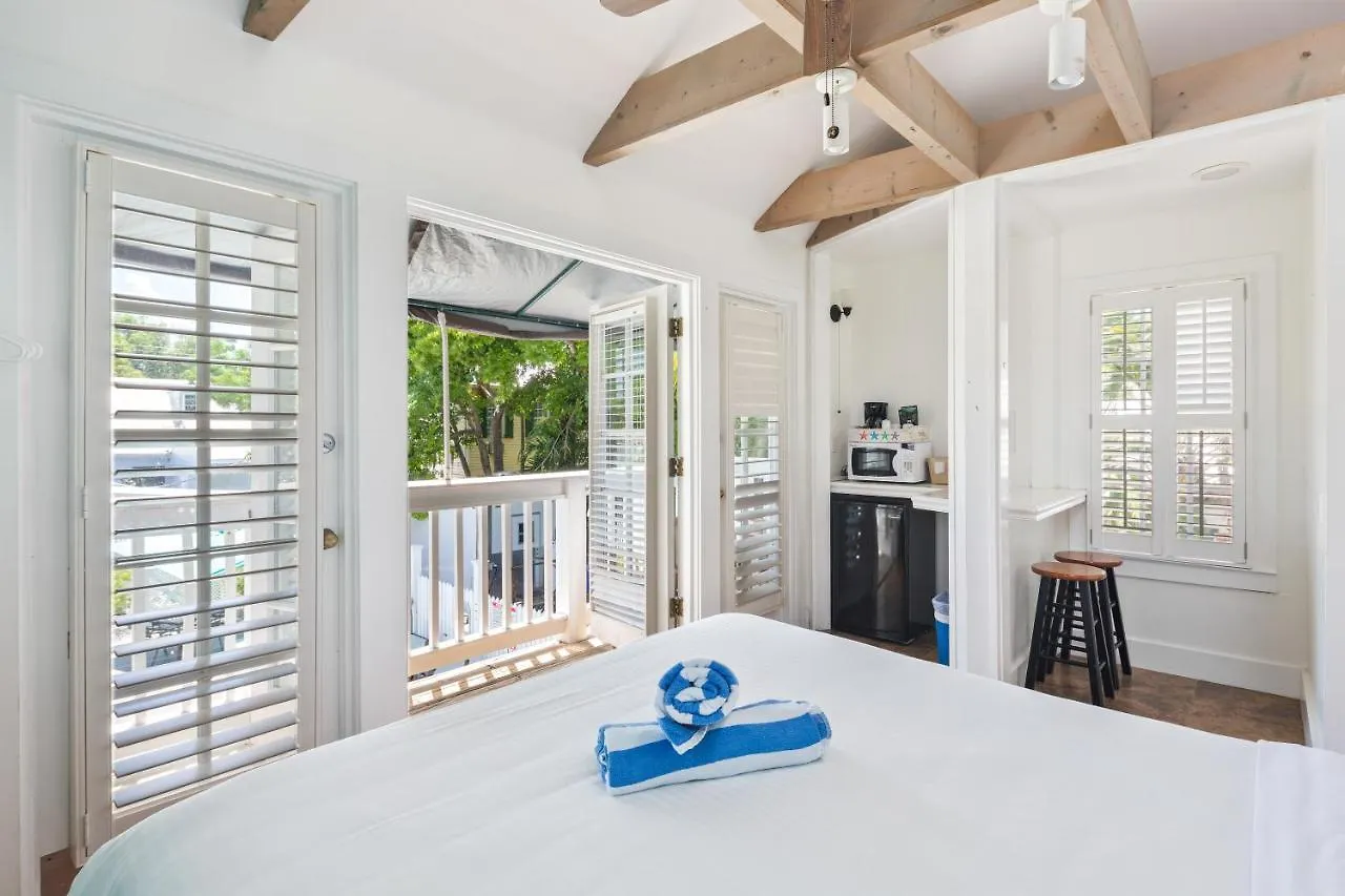 Kro Wicker Guesthouse Key West