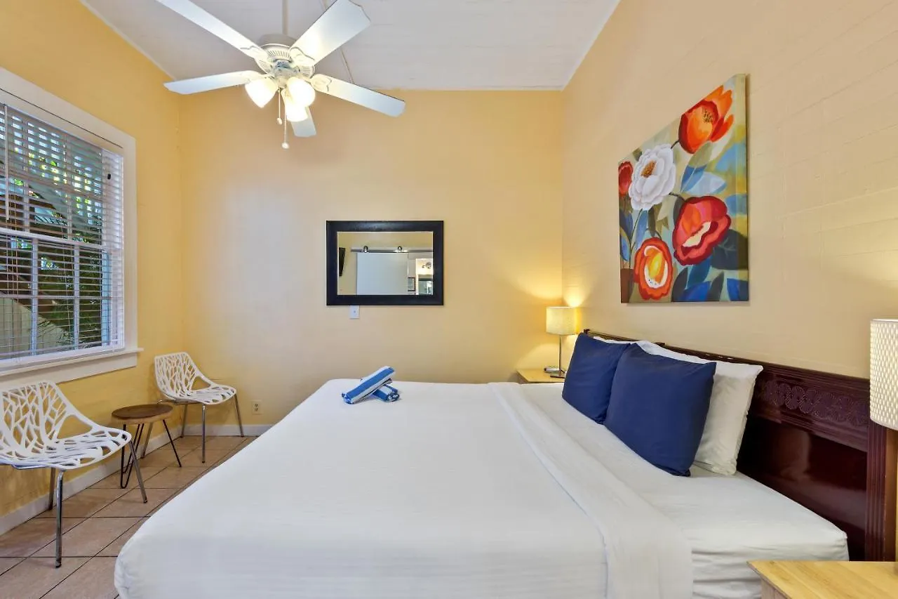 Wicker Guesthouse Key West 3*,