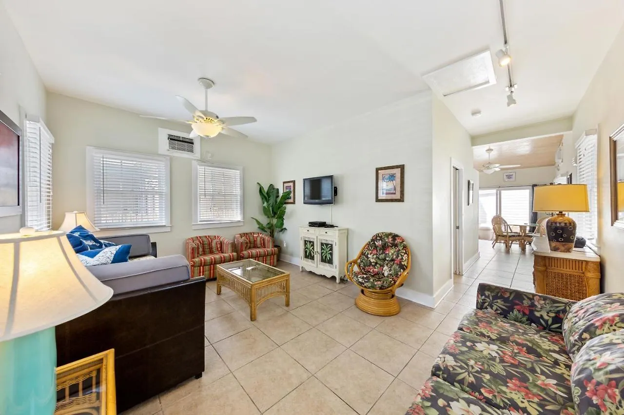 *** Kro Wicker Guesthouse Key West USA