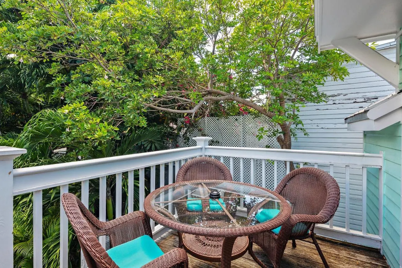 Kro Wicker Guesthouse Key West
