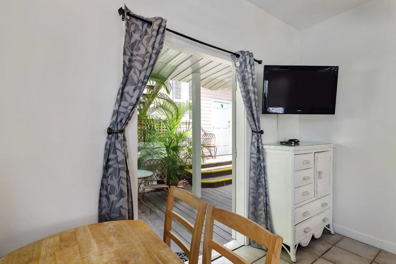 Wicker Guesthouse Key West
