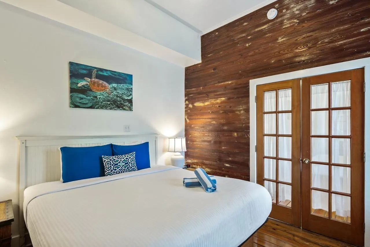 Kro Wicker Guesthouse Key West