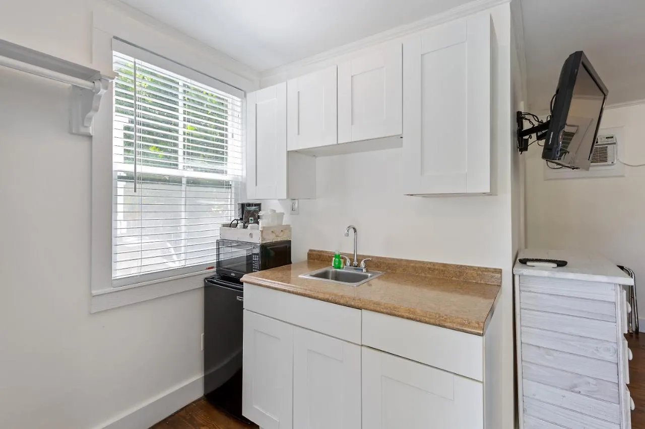 *** Kro Wicker Guesthouse Key West USA