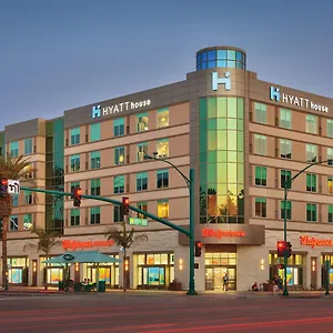Hotel Hyatt House At Resort/convention Center ***